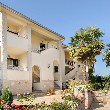 פורץ Apartmani Lorena מראה חיצוני תמונה