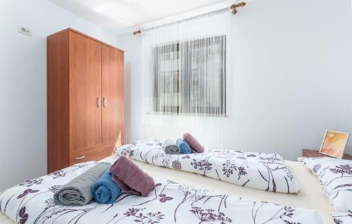 פורץ Apartmani Lorena מראה חיצוני תמונה