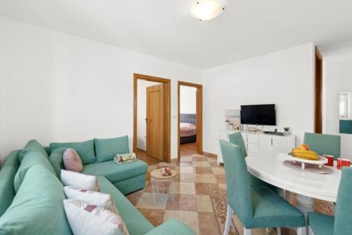 פורץ Apartmani Lorena מראה חיצוני תמונה